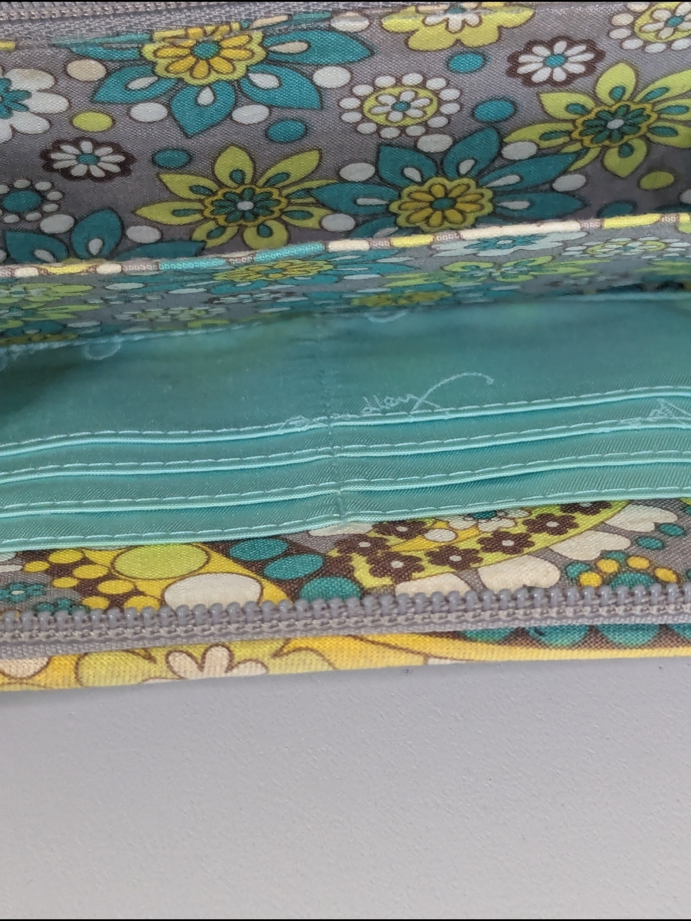 Vera Bradley Zip Around Wallet Paisley Floral Quilted Cotton Gray Yellow Blue - Picture 7 of 13